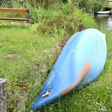 Am Glan, Mit Boot Und Ufer